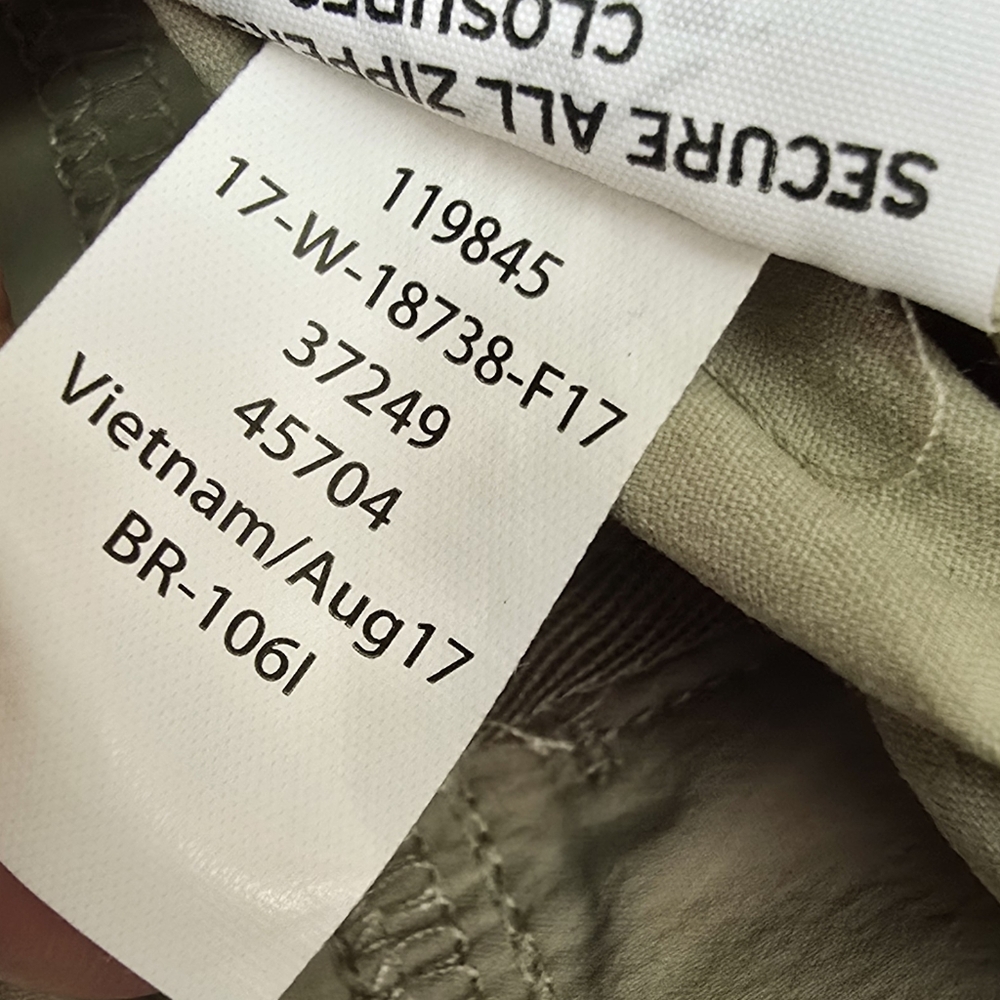 REI Co-Op Women's Relax Fit Convertable Cargo Pants- Khaki - (8 PETITE) EUC - Picture 12 of 12